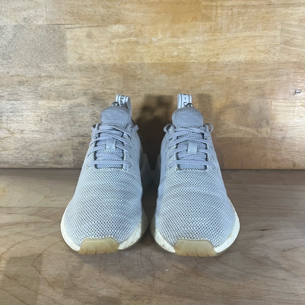 Adidas NMD R2 Womens Size 6 Running Shoes Sneakers Gray White AQ0196 - Picture 2 of 8